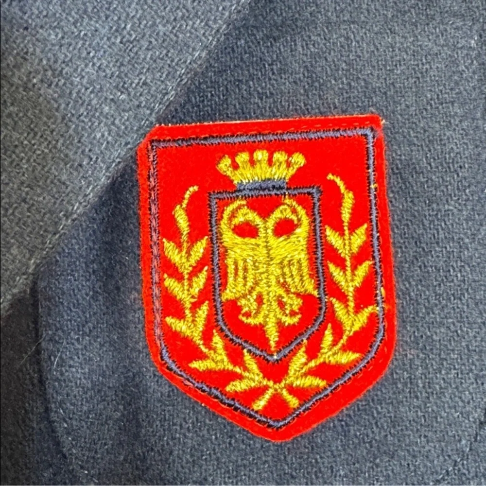 Vintage Navy Blazer Crest Patch Gold Buttons Preppy Wool Jacket 12 - Picture 4 of 7